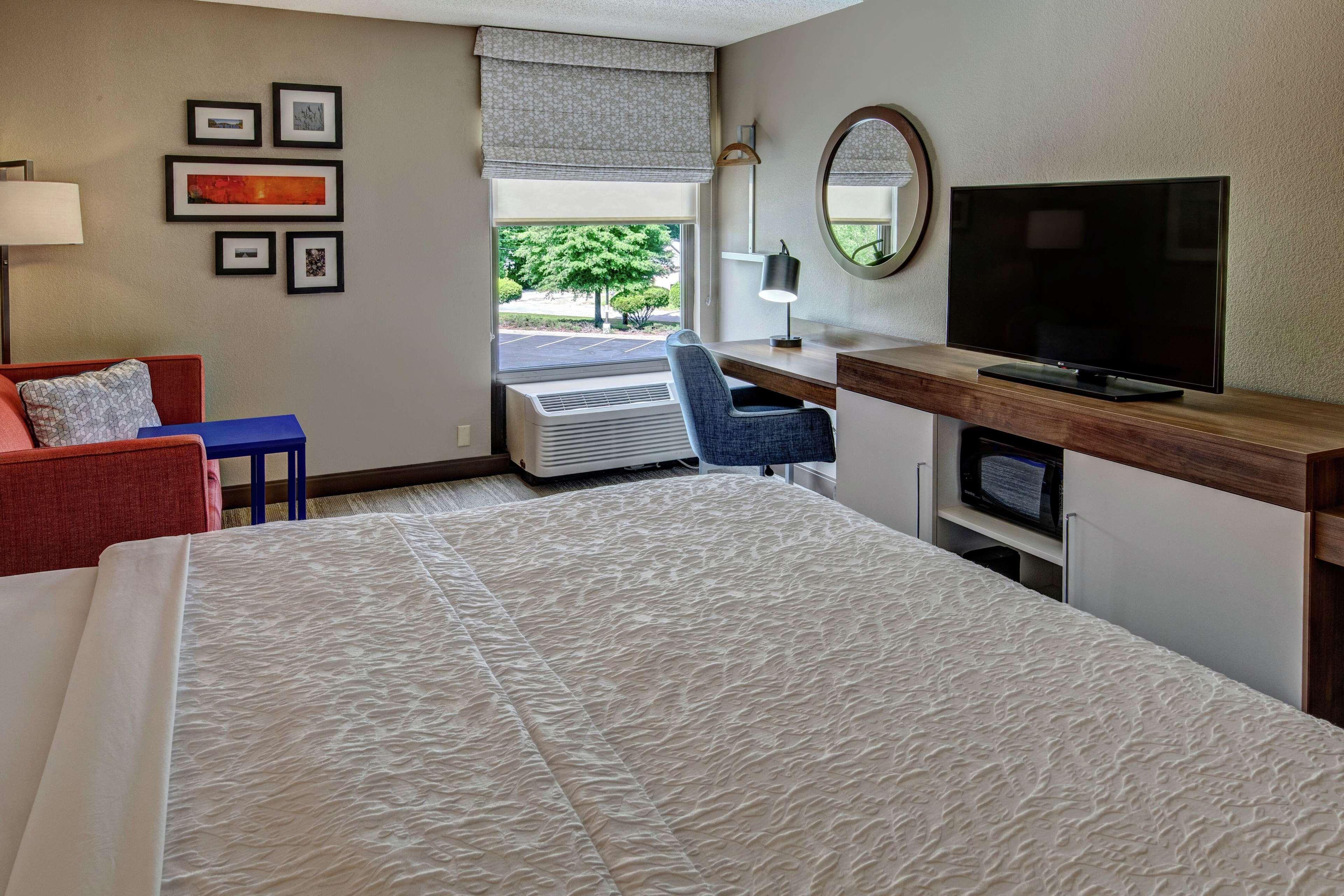 Hotel Hampton Elizabeth 3*