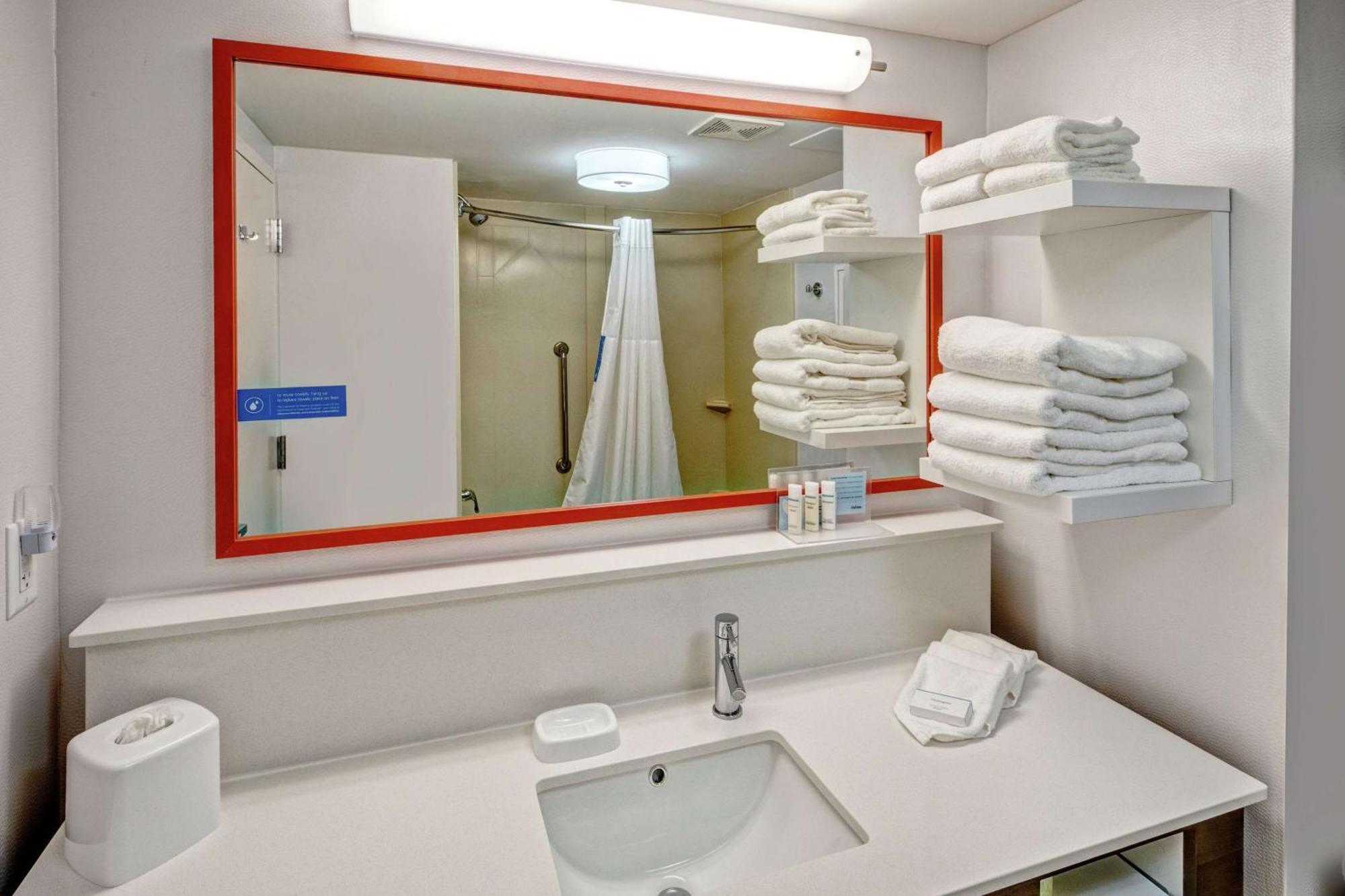 Hotel Hampton Elizabeth