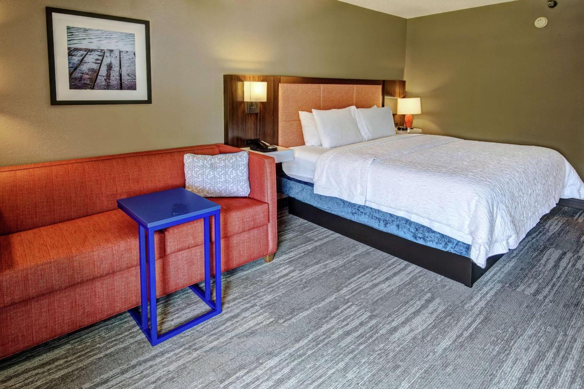 Hampton Elizabeth Hotel