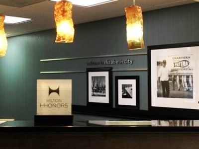Hotel Hampton Elizabeth